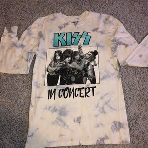 Kiss Long Sleeve